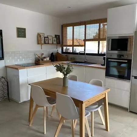 Le Pool House 4* Nîmes