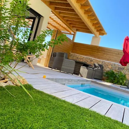 Le Pool House