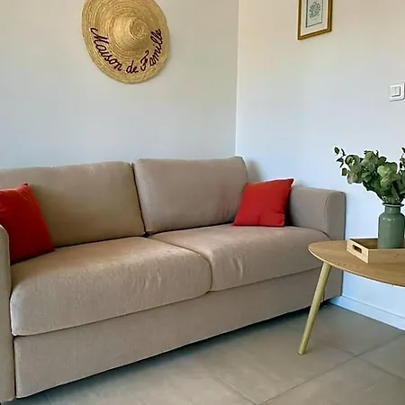 Oda ve Kahvaltı Le Pool House