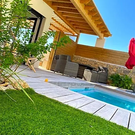Le Pool House 4* Nîmes