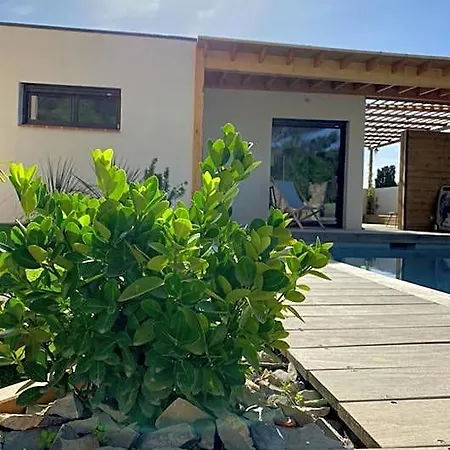 Oda ve Kahvaltı Le Pool House Nîmes
