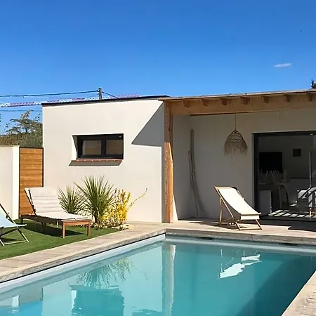 Le Pool House 4* Nîmes
